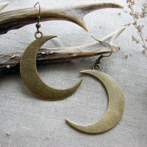 🌙 Brushed Brass Crescent Moon Dangle Earrings 🌙 - Picture 3 of 7
